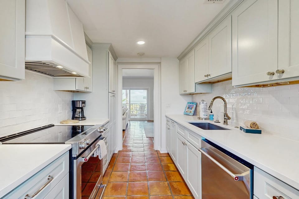 Coffee/tea facilities, Kitchen or kitchenette, kitchen