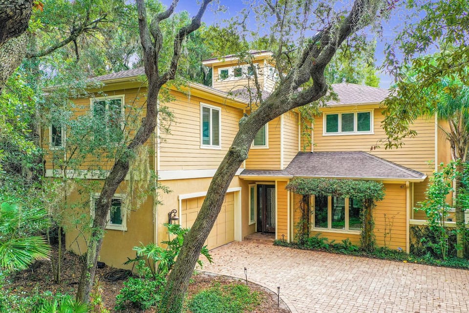 Property building, Day, Garden view