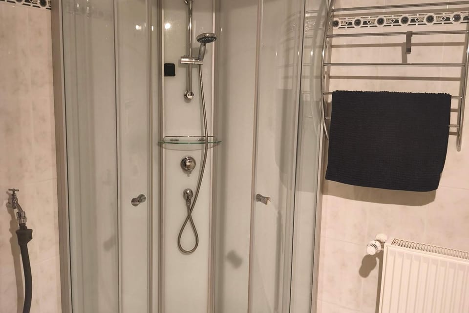 Private room with own bathroom Vacation rental in Lower Saxony, Germany