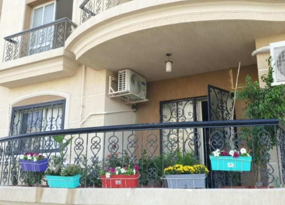 Property building, Balcony/Terrace