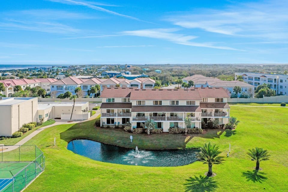 Property building, Day, Natural landscape, Bird's eye view