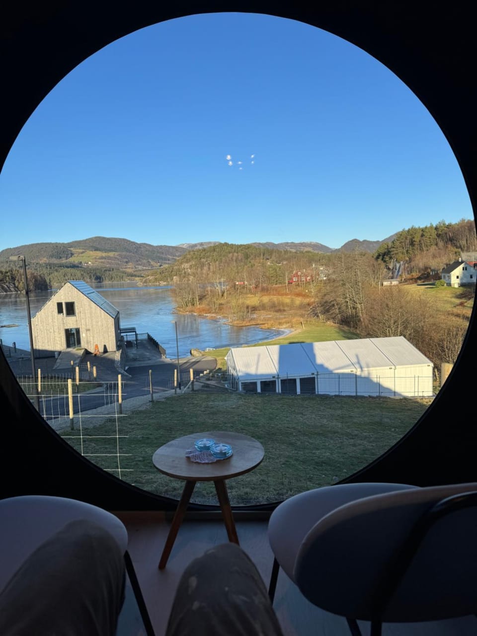Nearby landmark, Restaurant/places to eat, Natural landscape