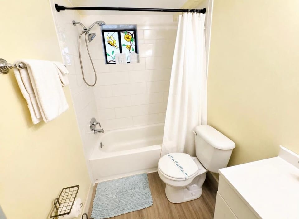 Bathroom, Bath