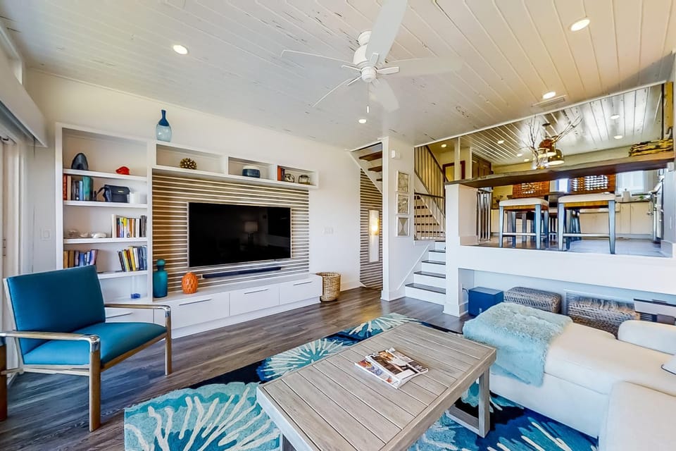 TV and multimedia, Living room, Seating area
