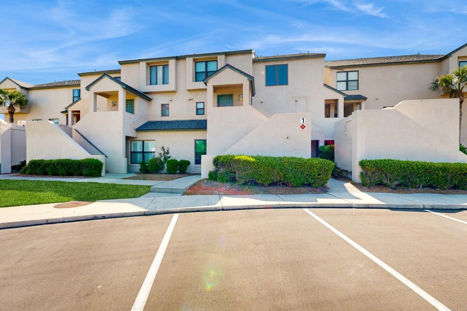 Property building, Day, Parking