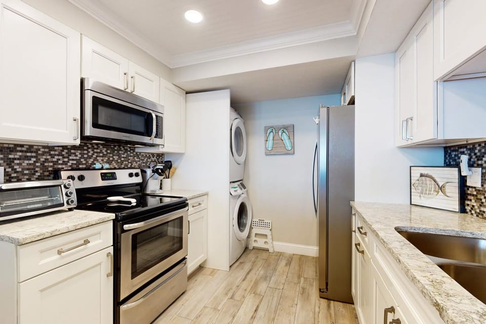 Kitchen or kitchenette, kitchen