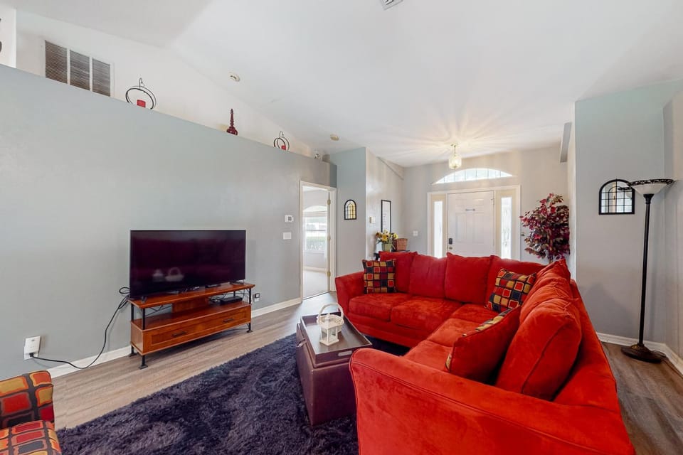 TV and multimedia, Living room, Seating area