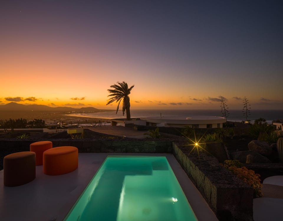 Natural landscape, Pool view, Sea view, Swimming pool, Swimming pool, Sunset, sunbed