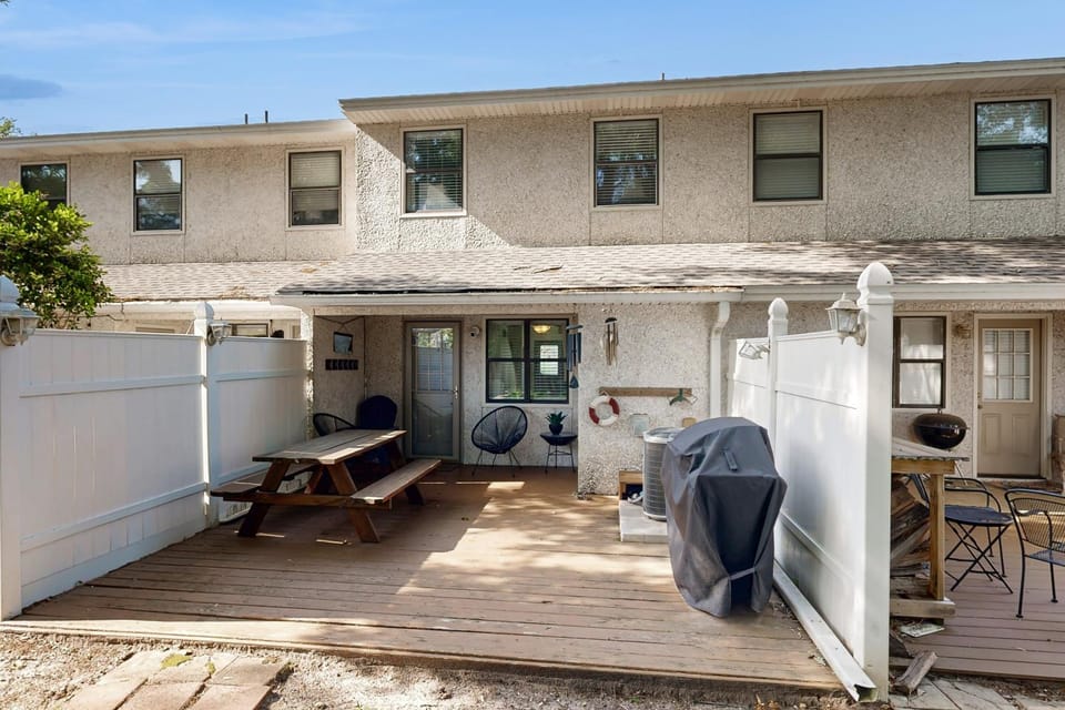 Patio, Balcony/Terrace, Seating area