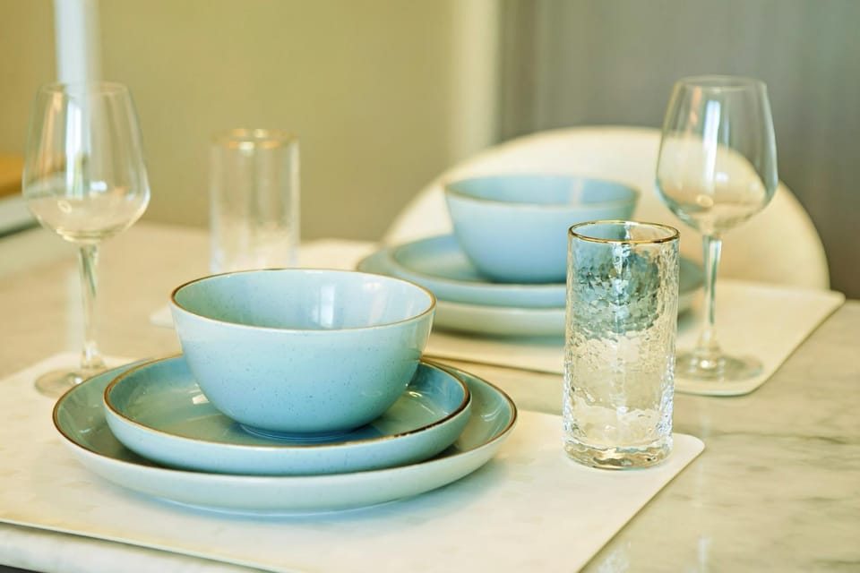 Coffee/tea facilities, Dining area