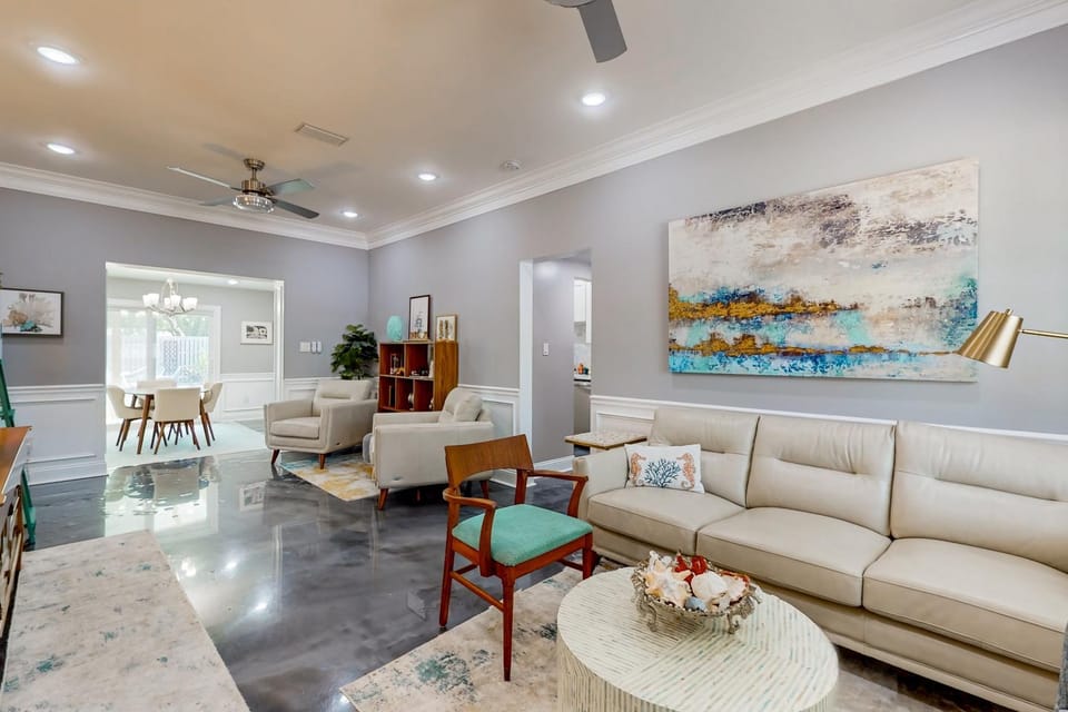 Living room, Seating area