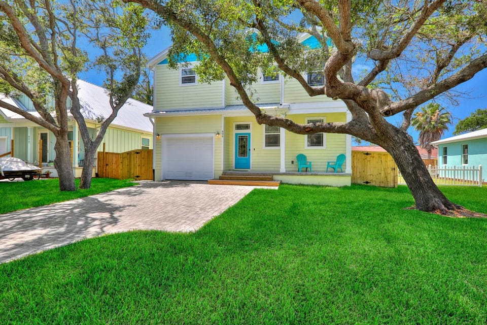 Property building, Day