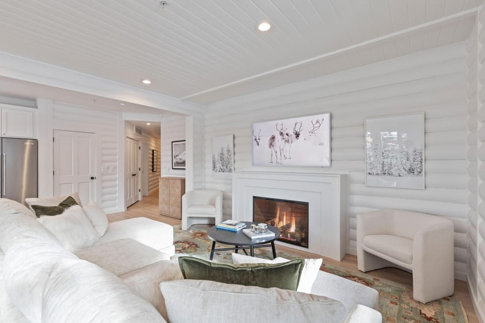 Abode at Black Bear 101 House in Deer Valley