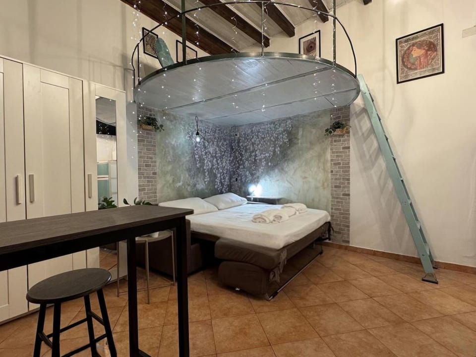 Cosy Navigli Haven - 15 minutes from Duomo Apartment in Milan