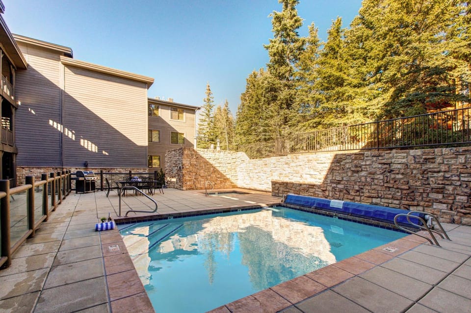 Abode at Black Bear 231 House in Deer Valley