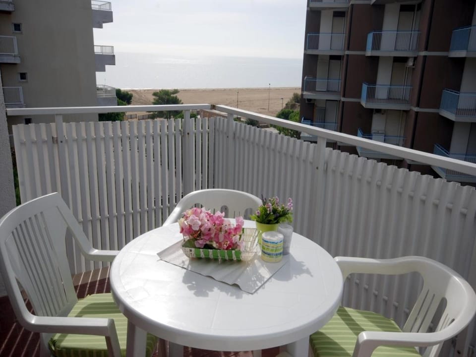 View (from property/room), Balcony/Terrace, Sea view