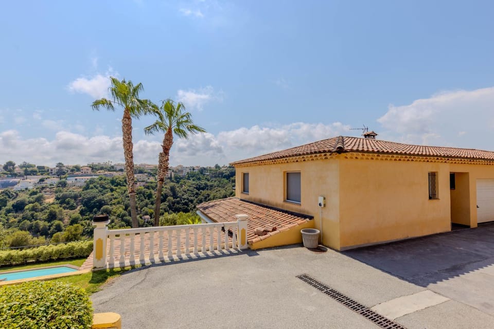 Nice Bellet - Villa de charme, 4 chambres, Plancha & Piscine Apartment in Nice