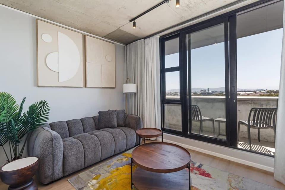 Golden Nectar Apartment in Cape Town