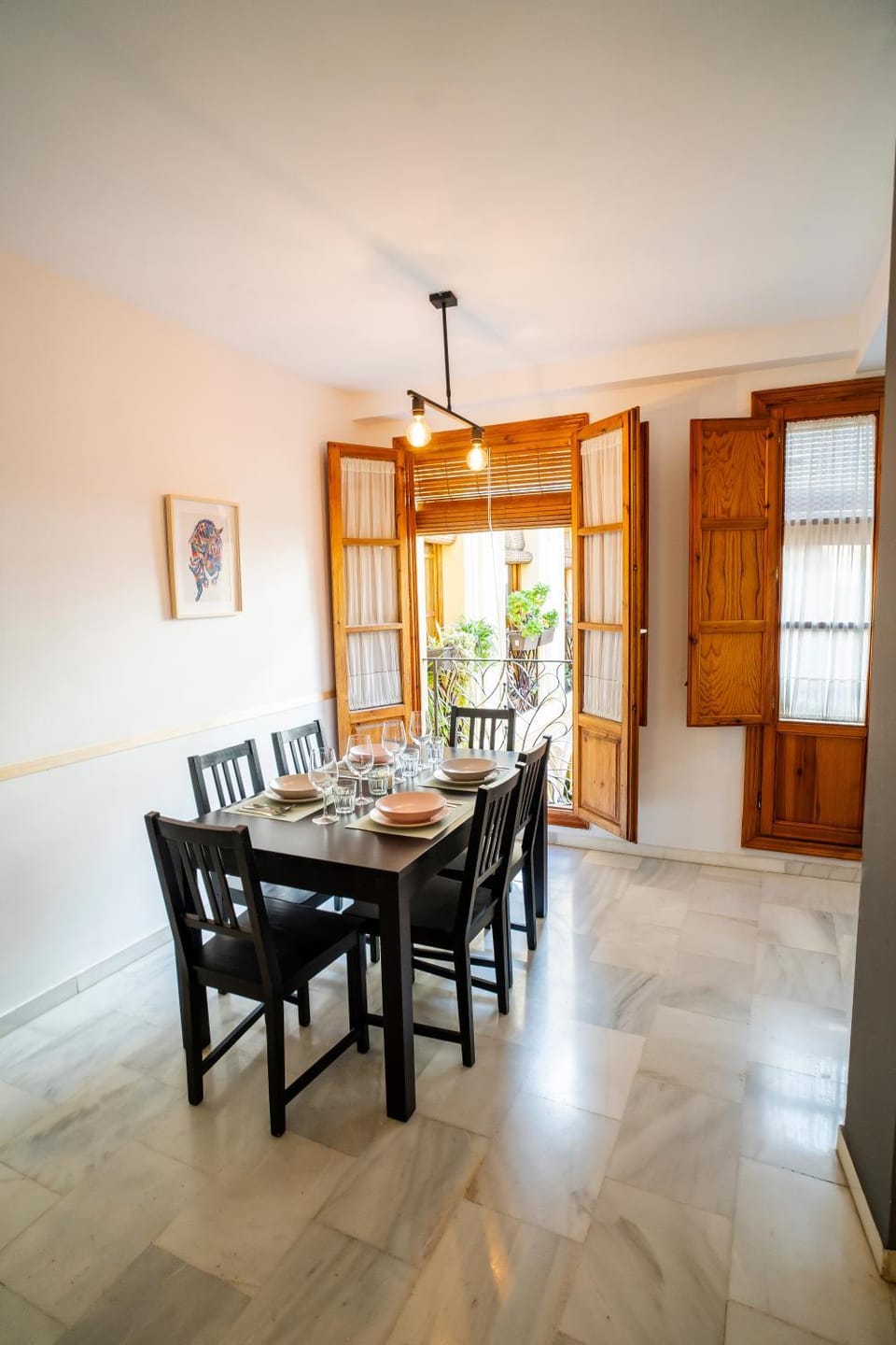 Seating area, Dining area
