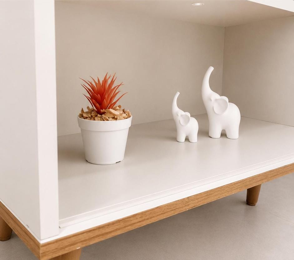 Living room, Decorative detail