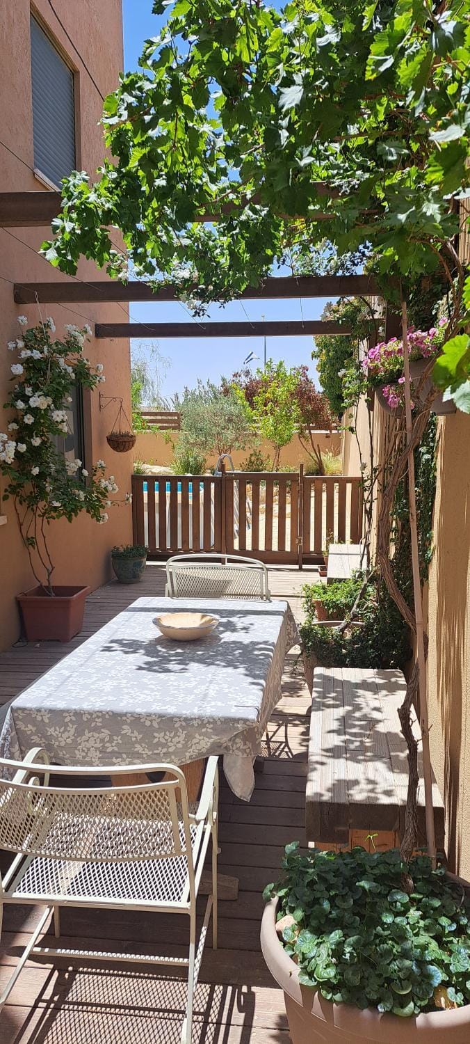 Patio, Garden view
