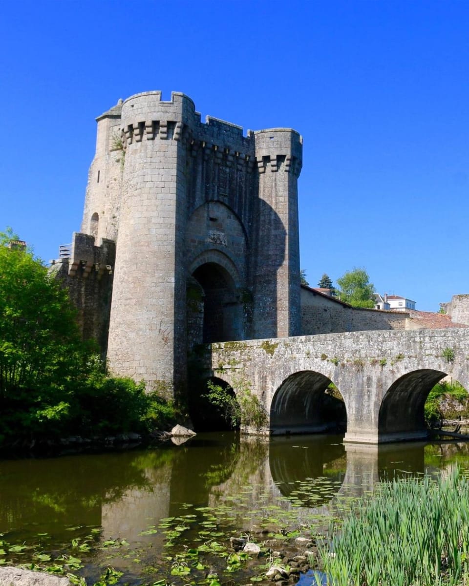 Mélusine - logement tout confort House in Nouvelle-Aquitaine