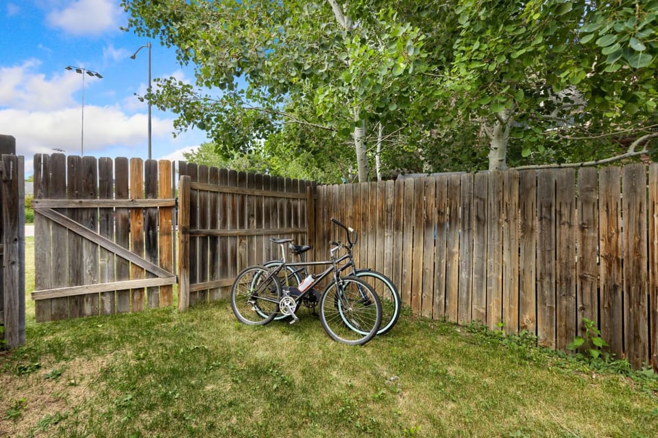 Day, Garden, Cycling