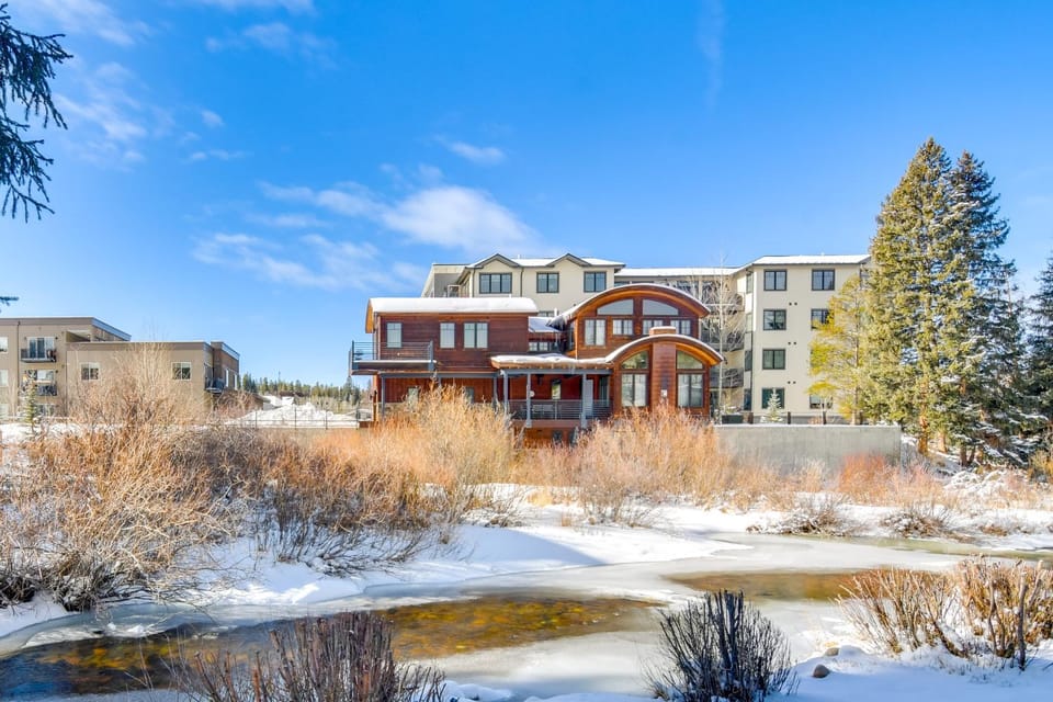 3 Mi to Slopes! Family-Friendly Winter Park Escape House in Fraser