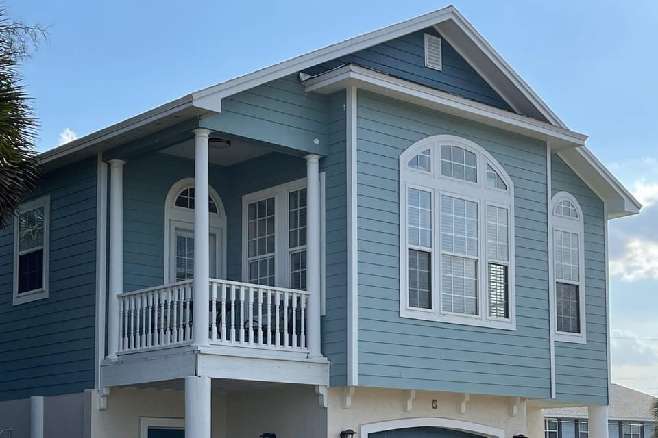 Property building, Day