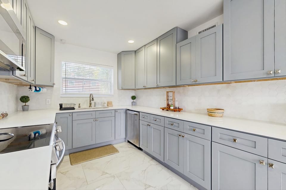 Coffee/tea facilities, Kitchen or kitchenette, kitchen