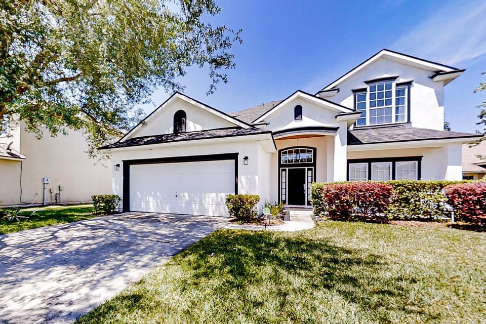 Property building, Garden view