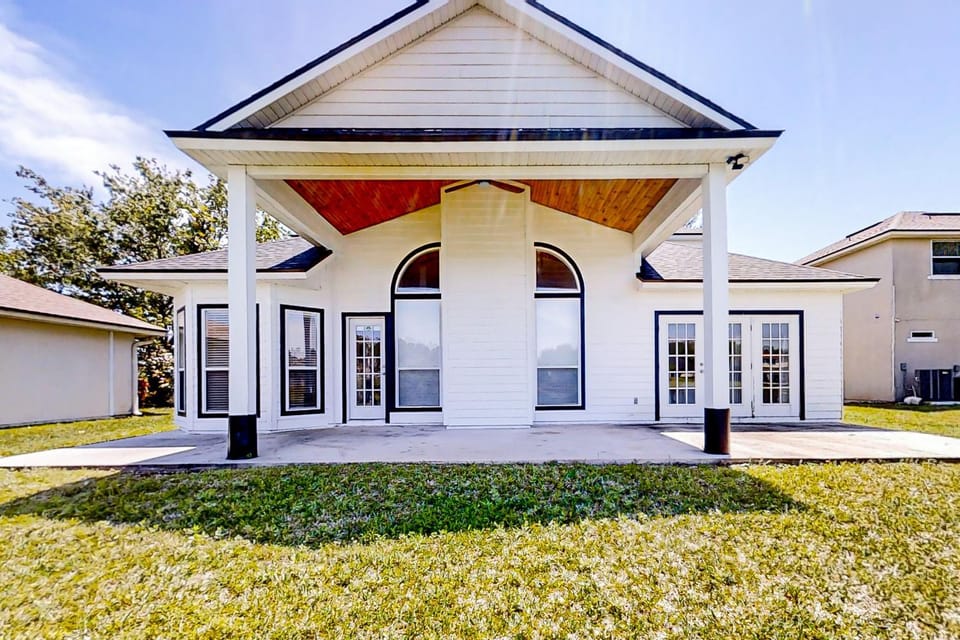 Property building, Day