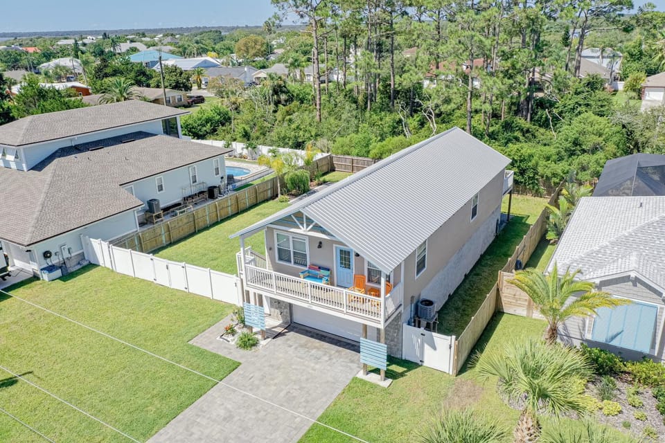Property building, Day, Natural landscape, Bird's eye view