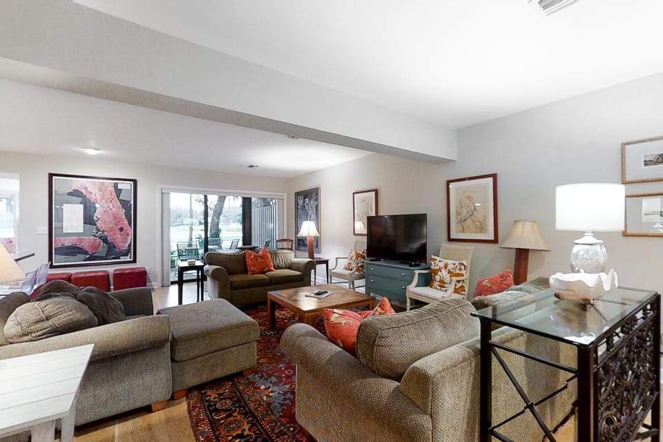 TV and multimedia, Living room, Seating area