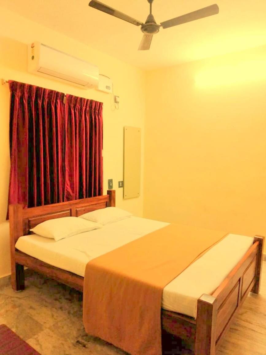 Pondy Prince Villa - Group Stay with Parking in Central Location Bed and Breakfast in Puducherry