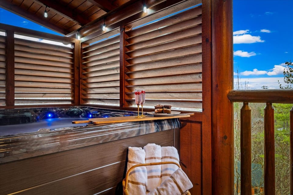 Hot Tub, Balcony/Terrace