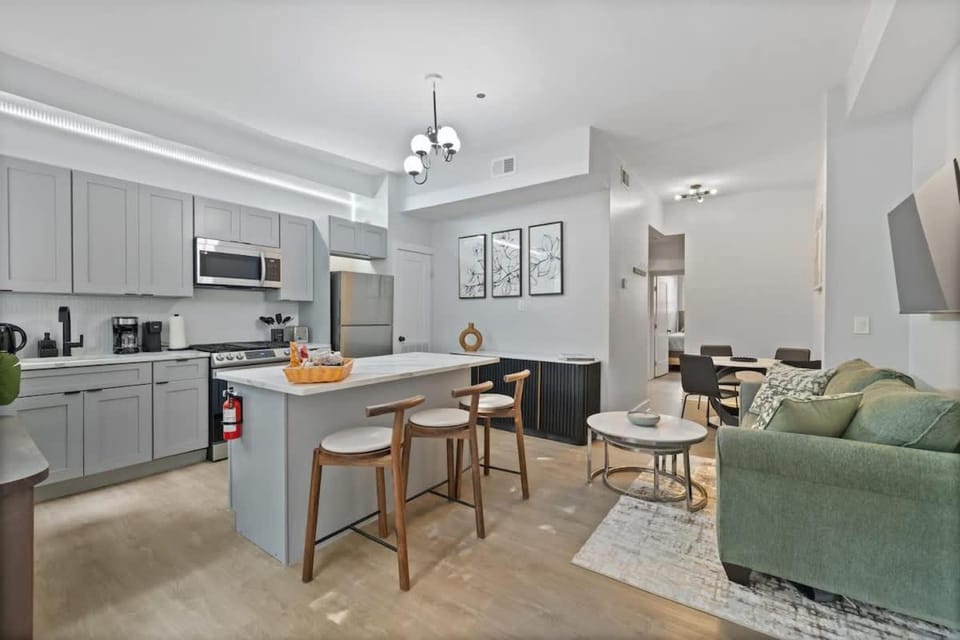 Kitchen or kitchenette, Living room