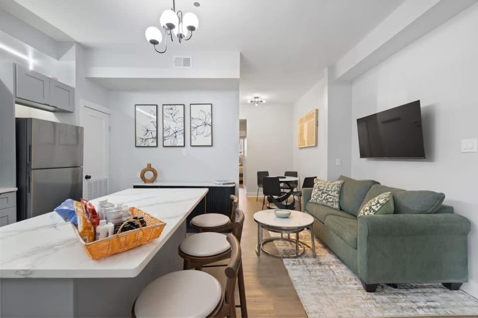 Communal lounge/ TV room, TV and multimedia, Living room
