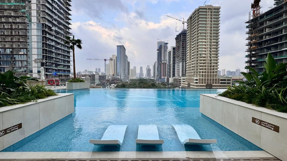 City view, Pool view, Swimming pool