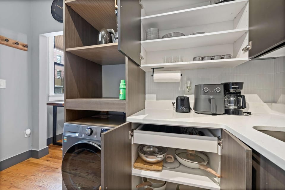 Modern & Cozy Studio in Jersey 20 Min to New York Apartment in Jersey City