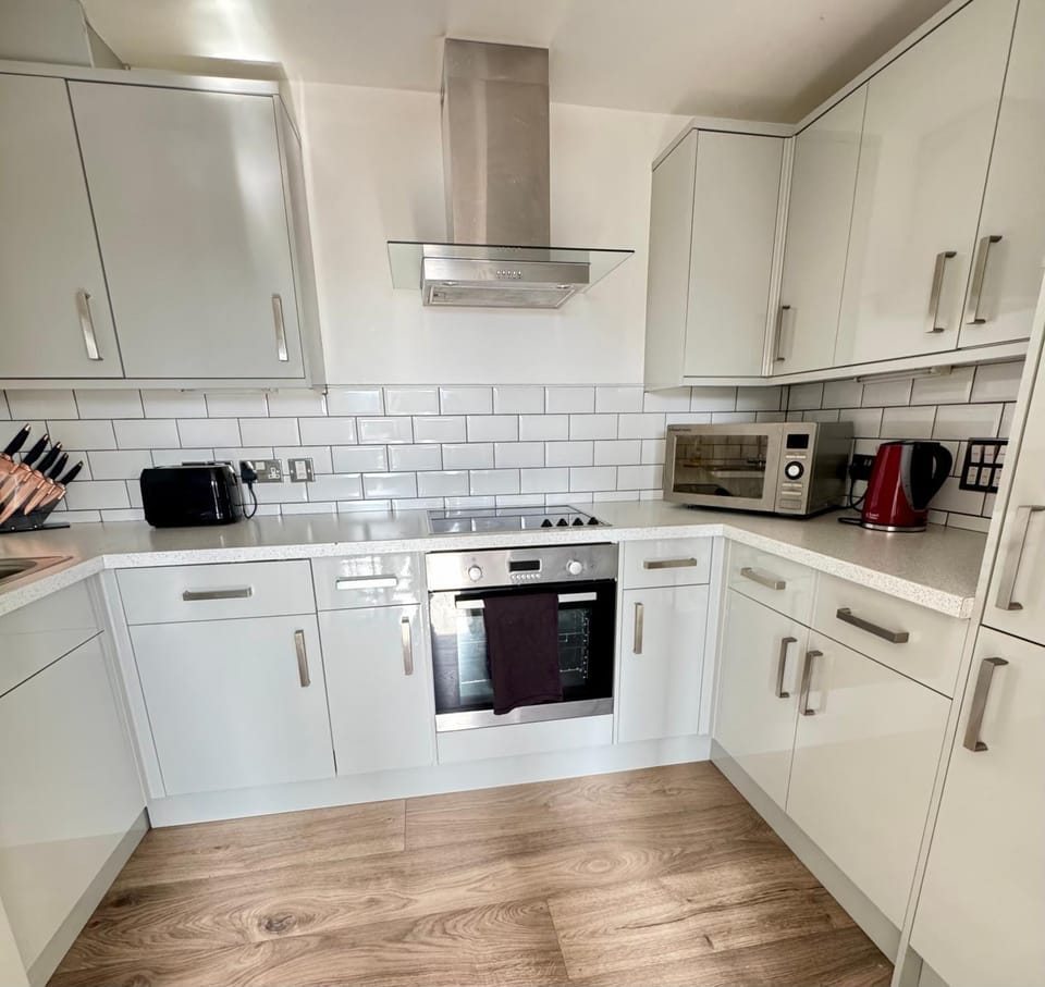 Modern 2 Bedroom 2 Bathroom City Apartment Free Parking Apartment in Newcastle upon Tyne