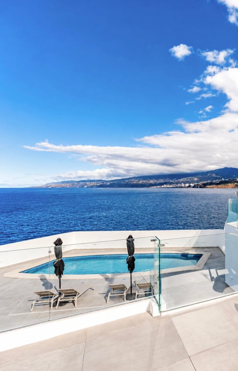 Property building, View (from property/room), Garden view, Mountain view, Pool view, Swimming pool