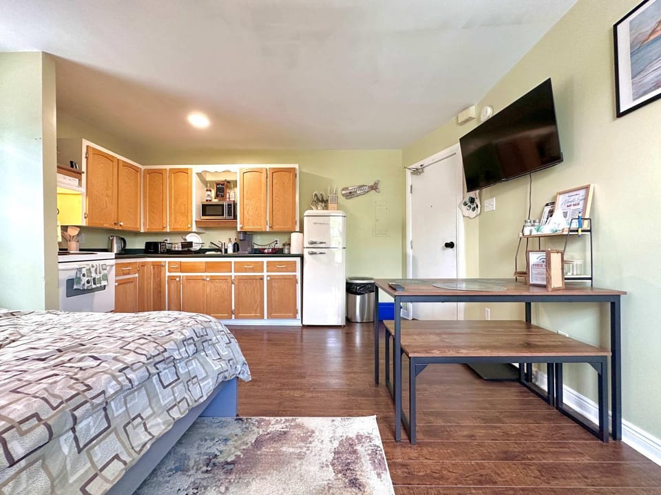 Summer Sale 1BR Big Kitchen by River and Trails Apartment in Bridgewater