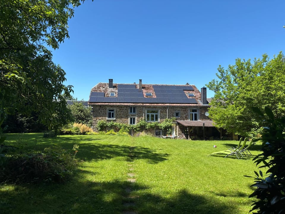 Property building, Garden, Balcony/Terrace
