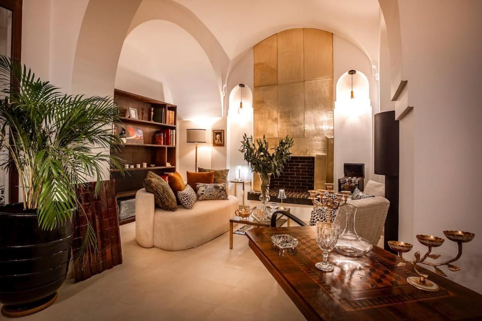 Library, TV and multimedia, Living room, fireplace