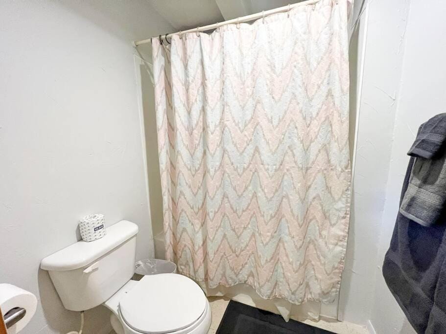 Quiet Motel Room on Ark River - 2 beds - 15 min to Salida House in Colorado