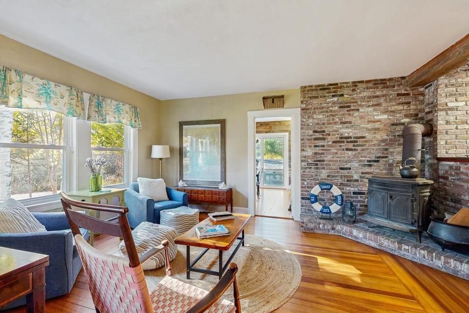 Close to Ocean! Family-Friendly Orrs Island Escape House in Orrs Island