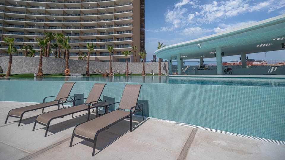 Day, Pool view, Swimming pool, Swimming pool, sunbed