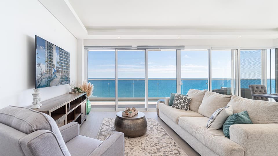 TV and multimedia, Living room, Seating area, Sea view