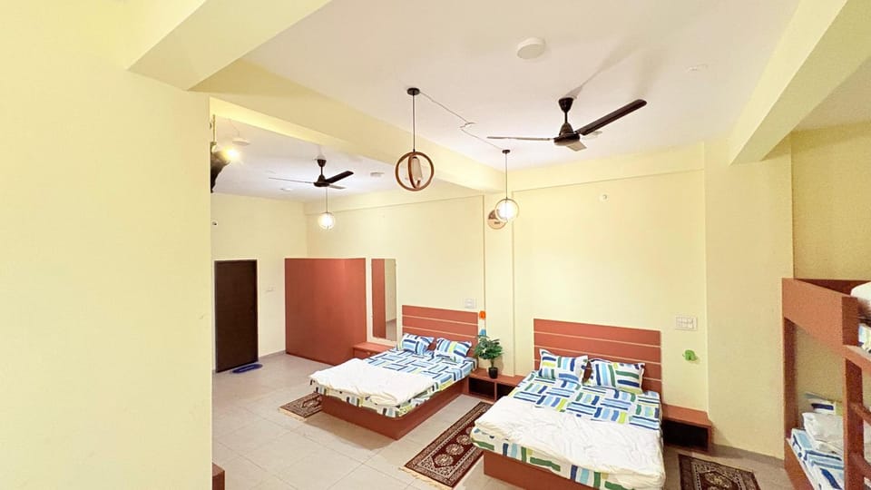 Bed, Photo of the whole room, Bedroom, air conditioner
